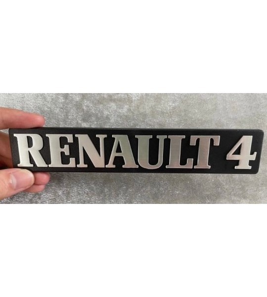 Monogramme pour Renault 4L .